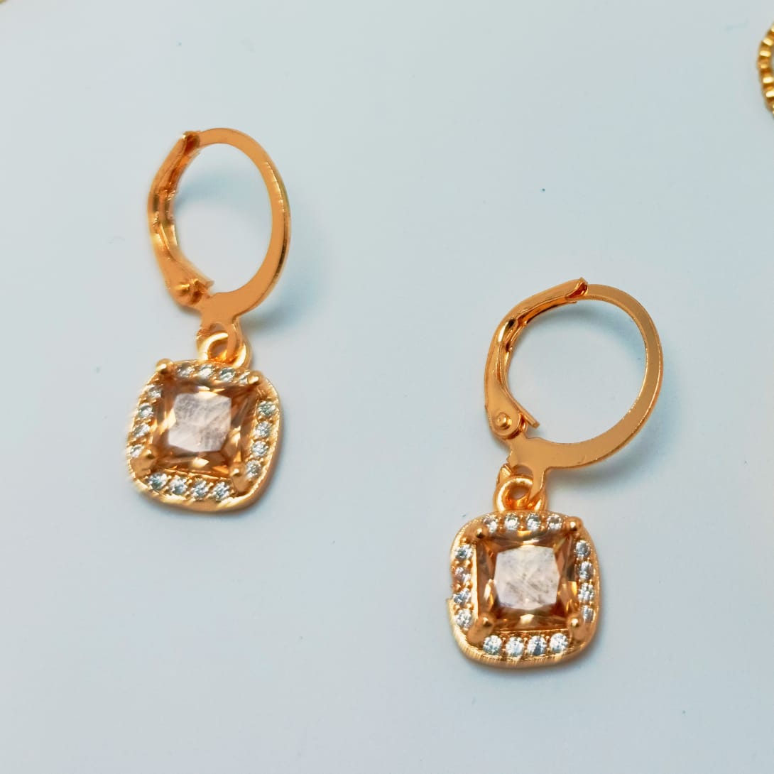 Golden Grace Jewelry Set – Necklace, Earrings & Ring