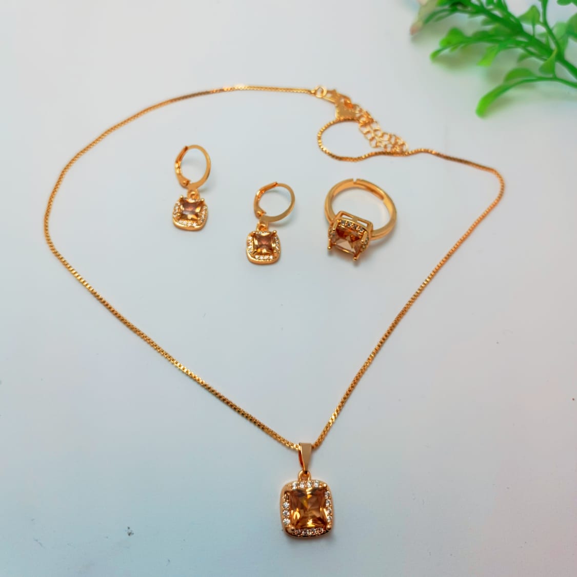 Golden Grace Jewelry Set – Necklace, Earrings & Ring
