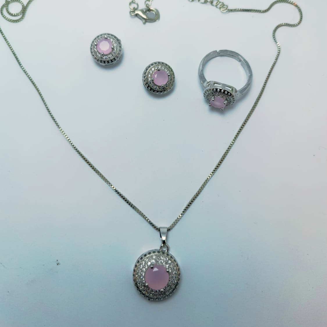 Graceful Silver-Plated Jewelry Set with Light Pink Gem – Necklace, Earrings & Ring