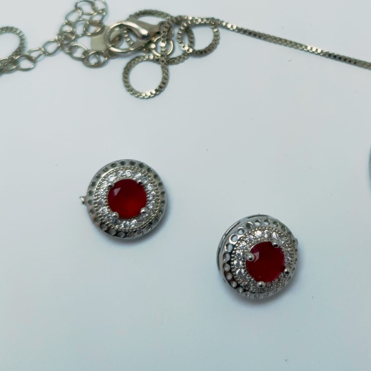Graceful Silver-Plated Jewelry Set with Light Pink Gem – Necklace, Earrings & Ring