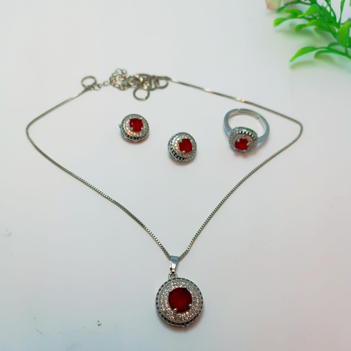 Graceful Silver-Plated Jewelry Set with Light Pink Gem – Necklace, Earrings & Ring