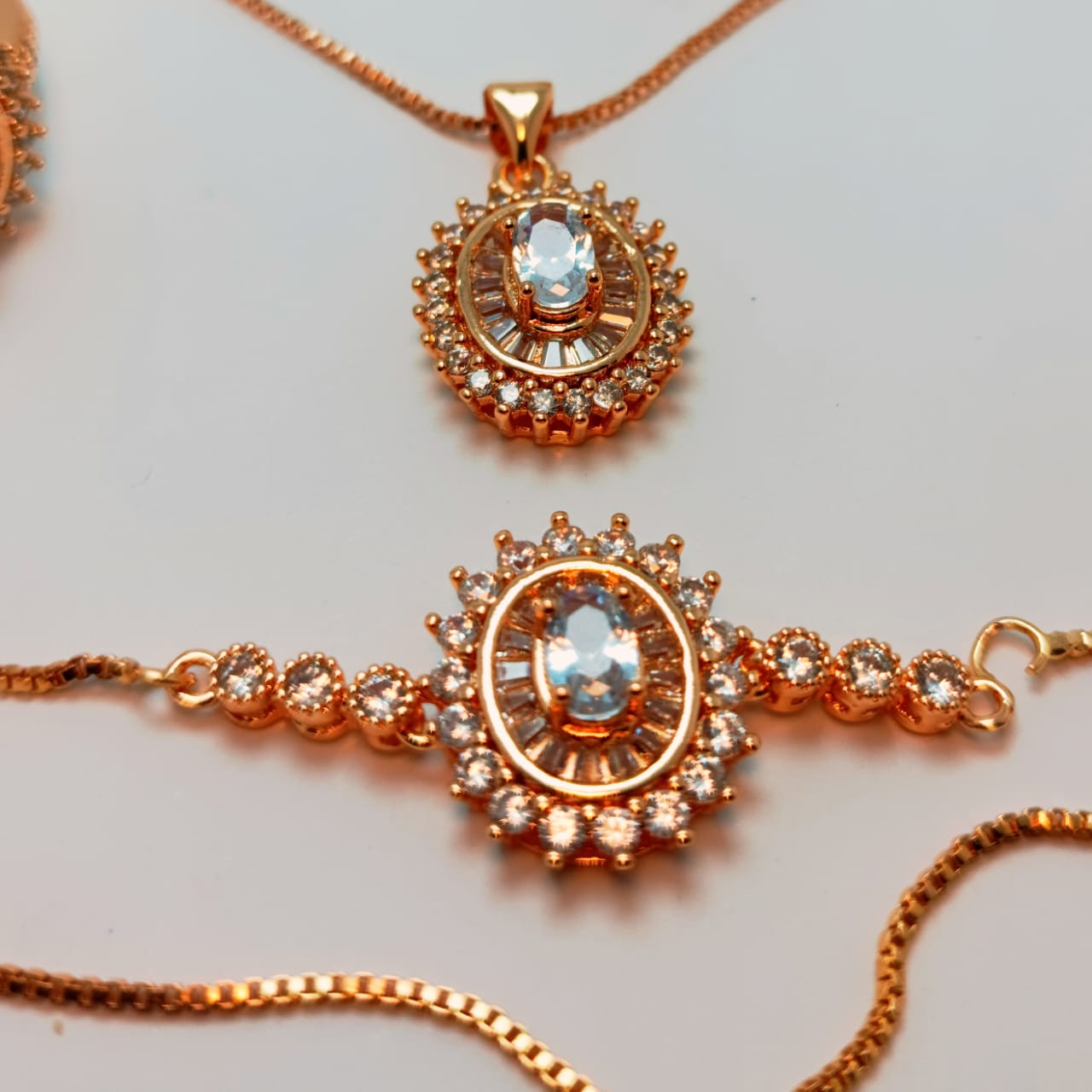 Royal Radiance Jewelry Set – 5 Piece (Necklace, Earrings, Ring, Bracelet)